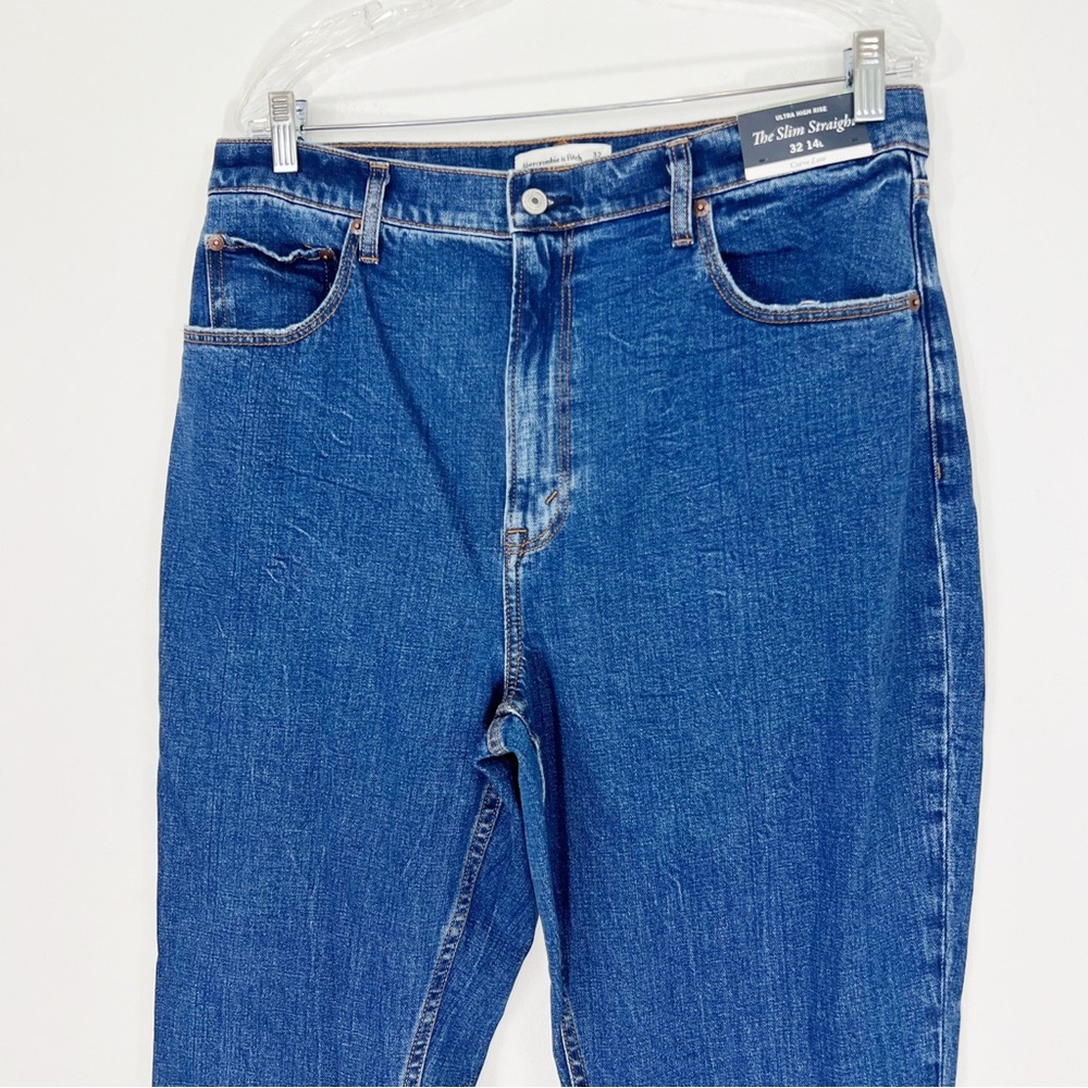 Abercrombie & Fitch The Slim Straight Ultra High Rise Jeans NWT Size 32 Long - Picture 3 of 10